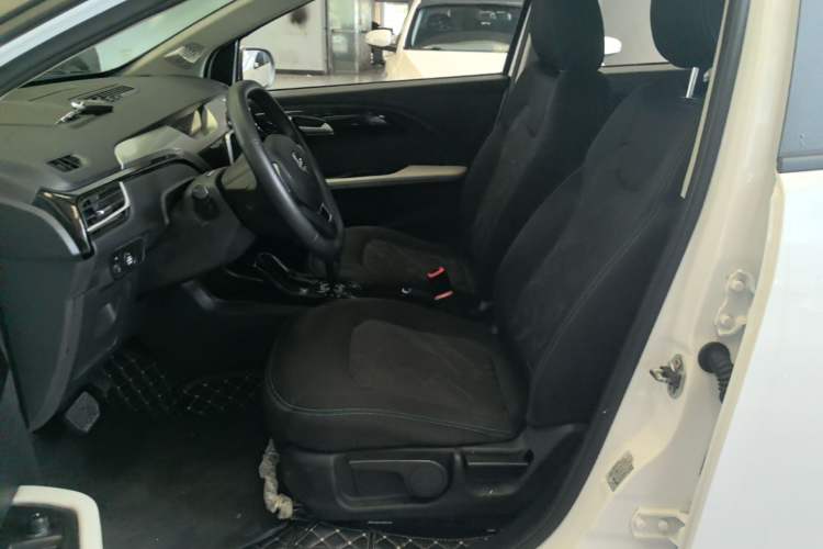 Used JMEV Ezi EV3 2022 Small Radar Yuebao Model Left Front Seat