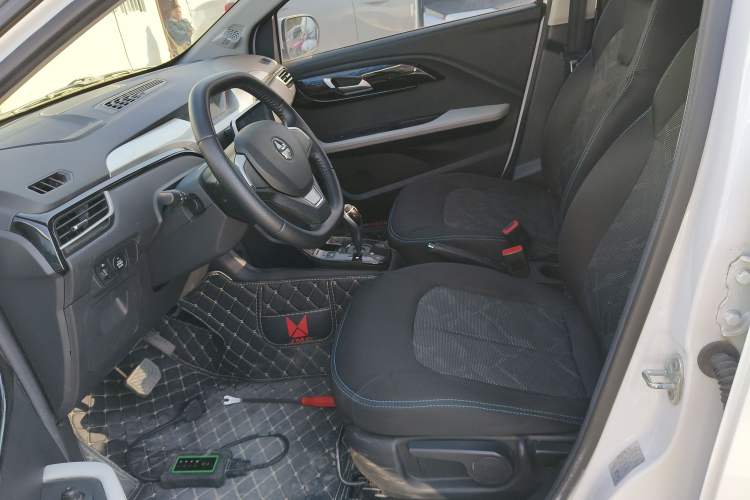 Used JMEV Ezi EV3 2022 Small Radar Yuebao Model Left Front Seat