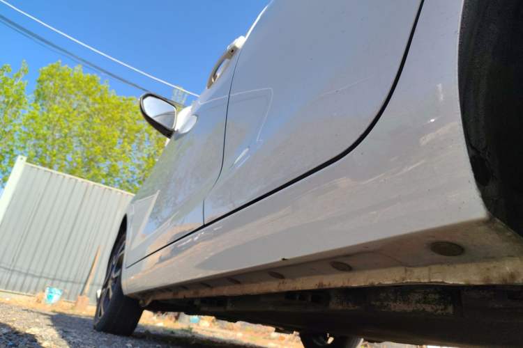Used JMEV Ezi EV3 2022 Small Radar Yuebao Model Left Side Sill
