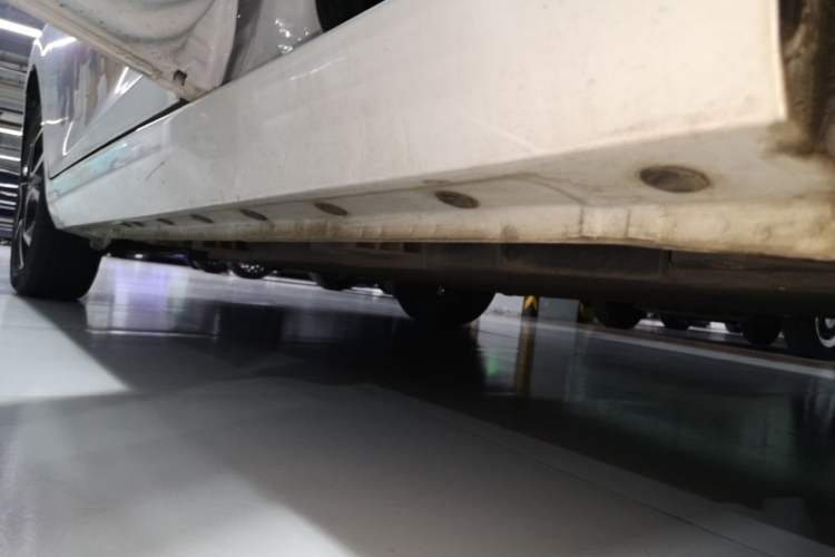 Used JMEV Ezi EV3 2022 Small Radar Yuebao Model Left Side Sill