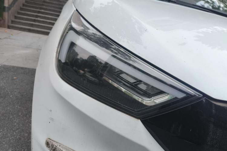 Used JMEV Ezi EV3 2022 Small Radar Yuebao Model Right Front Headlight
