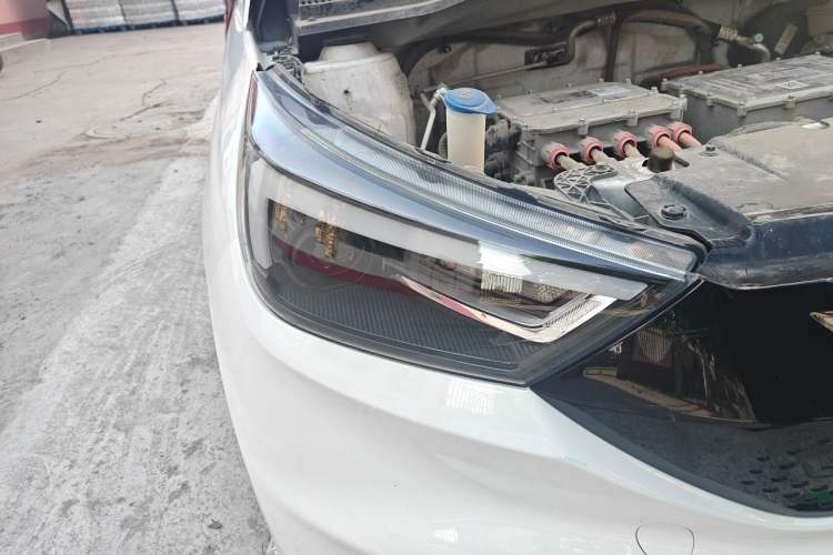 Used JMEV Ezi EV3 2022 Small Radar Yuebao Model Right Front Headlight