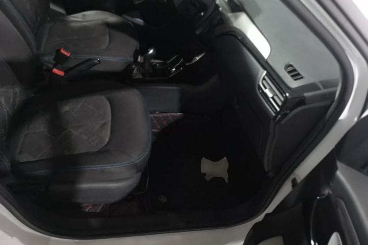 Used JMEV Ezi EV3 2022 Small Radar Yuebao Model Right Front Seat