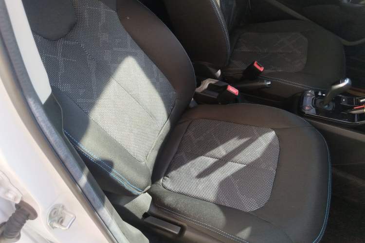 Used JMEV Ezi EV3 2022 Small Radar Yuebao Model Right Front Seat