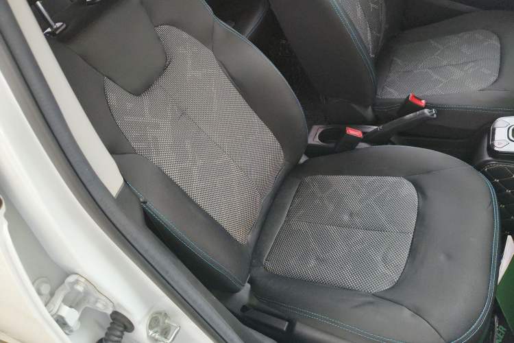 Used JMEV Ezi EV3 2022 Small Radar Yuebao Model Right Front Seat