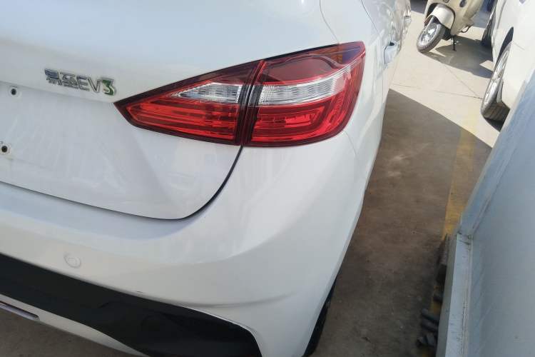 Used JMEV Ezi EV3 2022 Small Radar Yuebao Model Right Rear Taillight