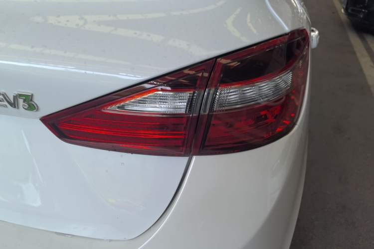 Used JMEV Ezi EV3 2022 Small Radar Yuebao Model Right Rear Taillight