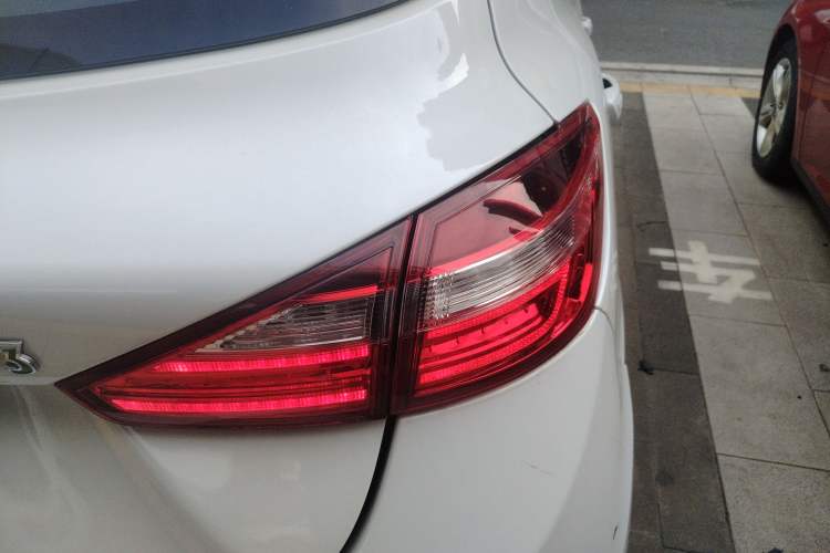 Used JMEV Ezi EV3 2022 Small Radar Yuebao Model Right Rear Taillight