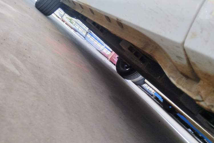 Used JMEV Ezi EV3 2022 Small Radar Yuebao Model Right Side Sill
