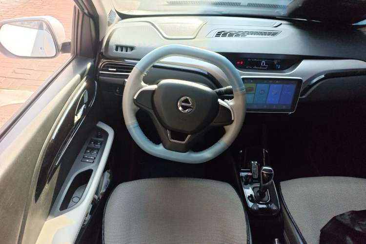 Used JMEV Ezi EV3 2022 Small Radar Yuebao Model Steering Wheel