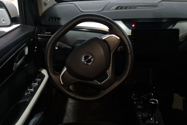 Used JMEV Ezi EV3 2022 Small Radar Yuebao Model Steering Wheel