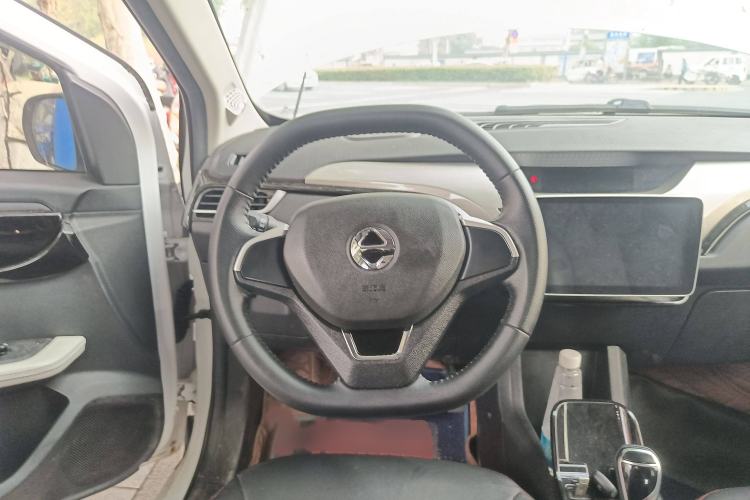 Used JMEV Ezi EV3 2022 Small Radar Yuebao Model Steering Wheel