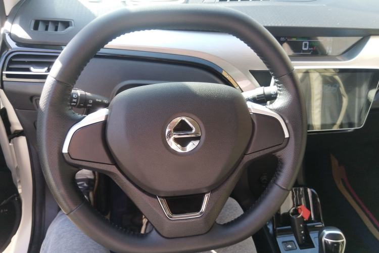 Used JMEV Ezi EV3 2022 Small Radar Yuebao Model Steering Wheel