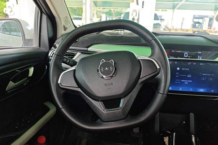 Used JMEV Ezi EV3 2022 Small Radar Yuebao Model Steering Wheel