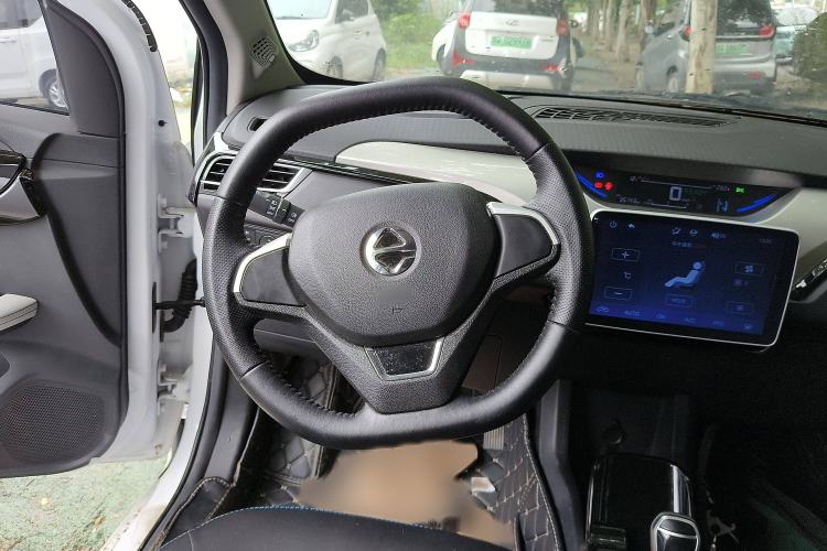Used JMEV Ezi EV3 2022 Small Radar Yuebao Model Steering Wheel