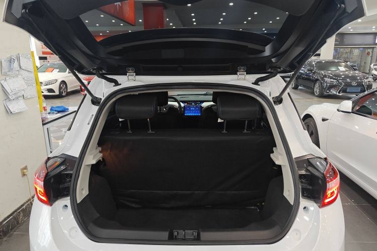 Used JMEV Ezi EV3 2022 Small Radar Yuebao Model Trunk