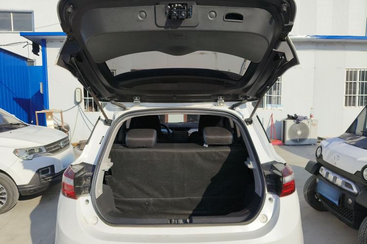 Used JMEV Ezi EV3 2022 Small Radar Yuebao Model Trunk