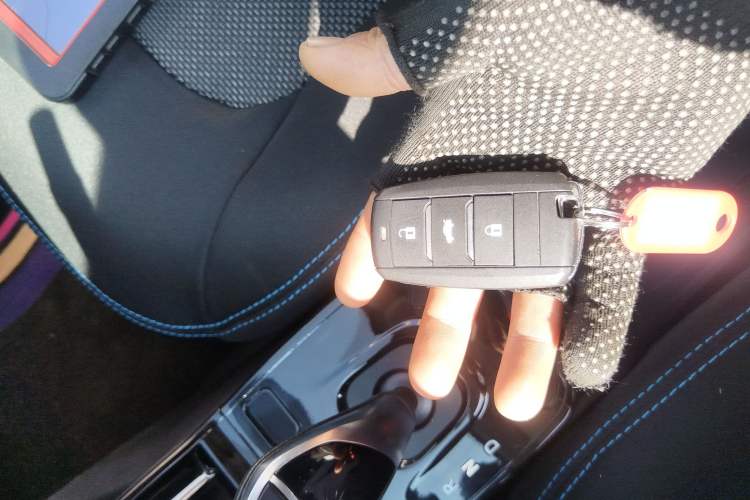 Used JMEV Ezi EV3 2022 Small Radar Yuebao Model Vehicle Key