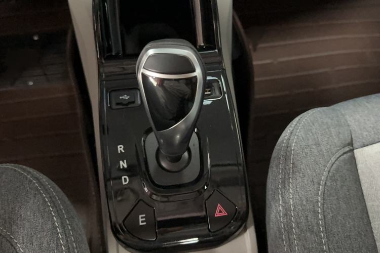 Used JMEV Ezi EV3 2023 Youth Edition 320KM Comfort Model Gear Lever