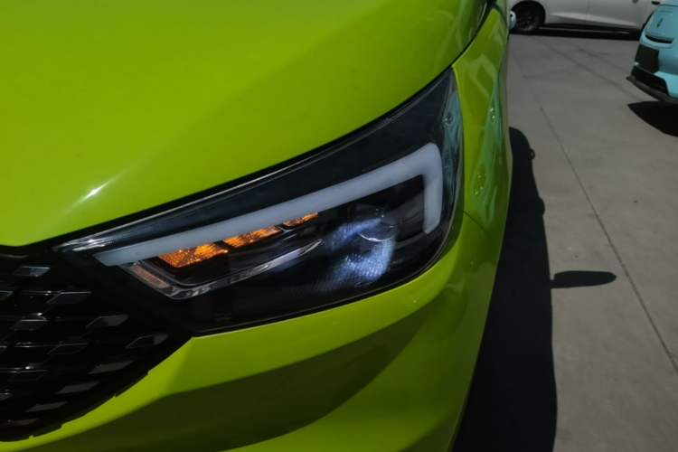 Used JMEV Ezi EV3 2024 Edition Youth Version 330KM Comfort Model Left Front Headlight