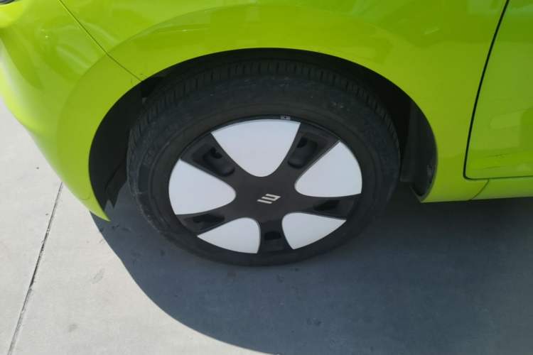 Used JMEV Ezi EV3 2024 Edition Youth Version 330KM Comfort Model Left Front Wheel Hub