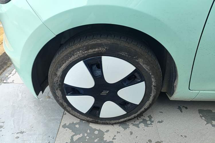 Used JMEV Ezi EV3 2024 Edition Youth Version 330KM Comfort Model Left Front Wheel Hub