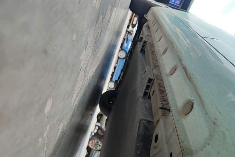 Used JMEV Ezi EV3 2024 Edition Youth Version 330KM Comfort Model Left Side Sill