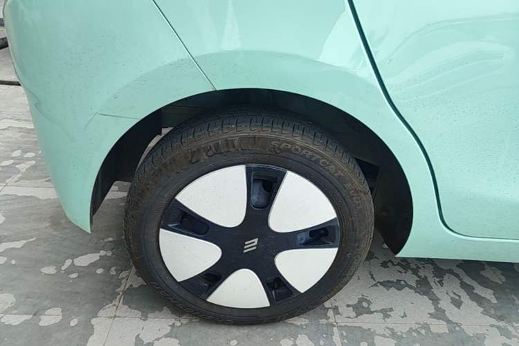 Used JMEV Ezi EV3 2024 Edition Youth Version 330KM Comfort Model Right Rear Wheel Hub