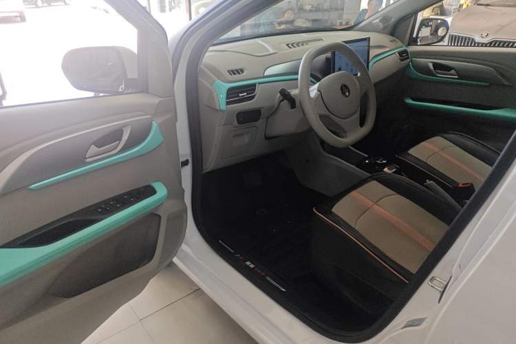 Used JMEV Ezi EV3 2024 Edition Youth Version 330KM Comfort Model Driver Seat