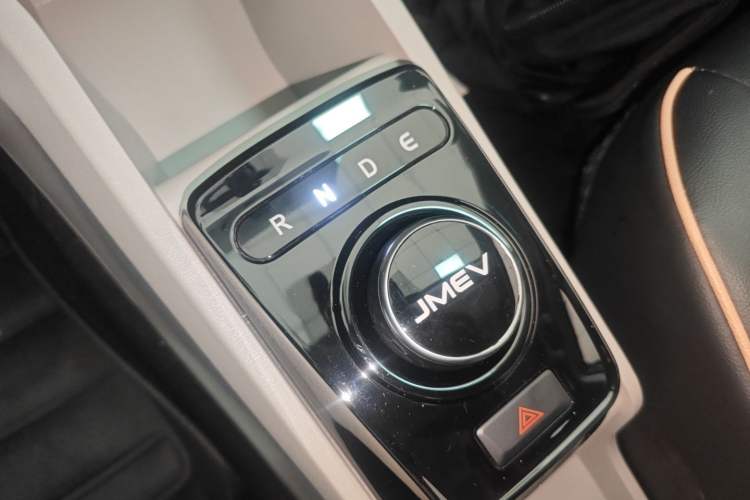 Used JMEV Ezi EV3 2024 Edition Youth Version 330KM Comfort Model Gear Lever