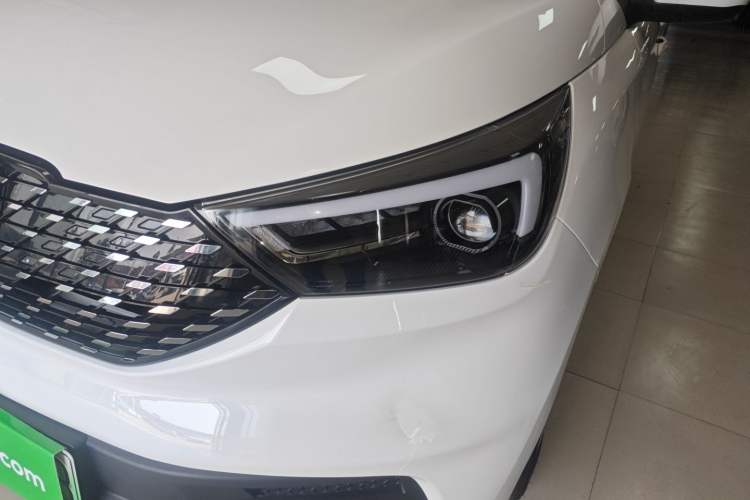 Used JMEV Ezi EV3 2024 Edition Youth Version 330KM Comfort Model Left Front Headlight