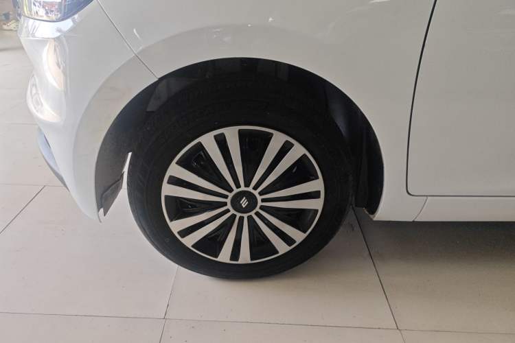 Used JMEV Ezi EV3 2024 Edition Youth Version 330KM Comfort Model Left Front Wheel Hub
