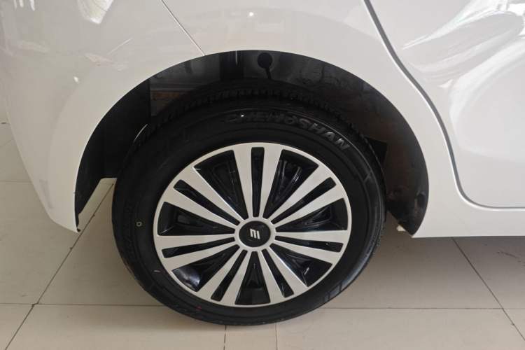 Used JMEV Ezi EV3 2024 Edition Youth Version 330KM Comfort Model Right Rear Wheel Hub