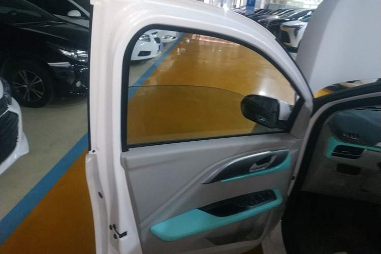 Used JMEV Ezi EV3 2024 Edition Youth Version 330KM Comfort Model Interior 7