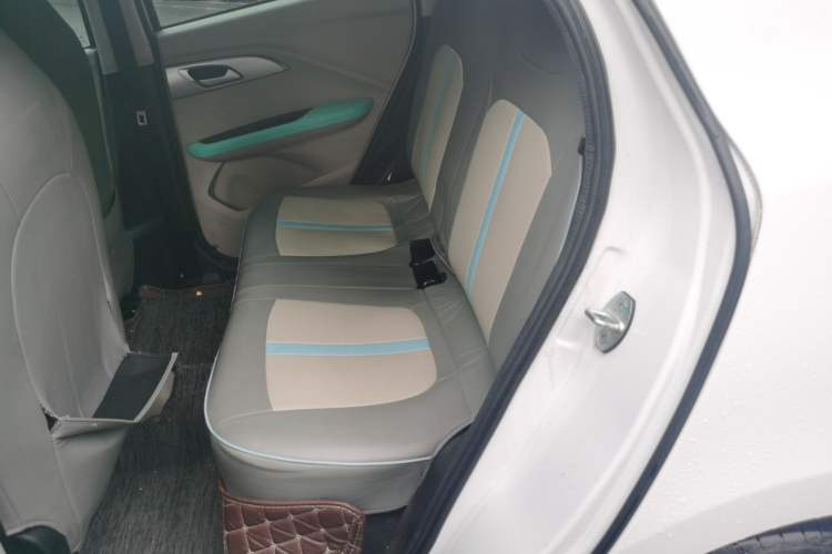 Used JMEV Ezi EV3 2024 Edition Youth Version 330KM Comfort Model Left Rear Seat