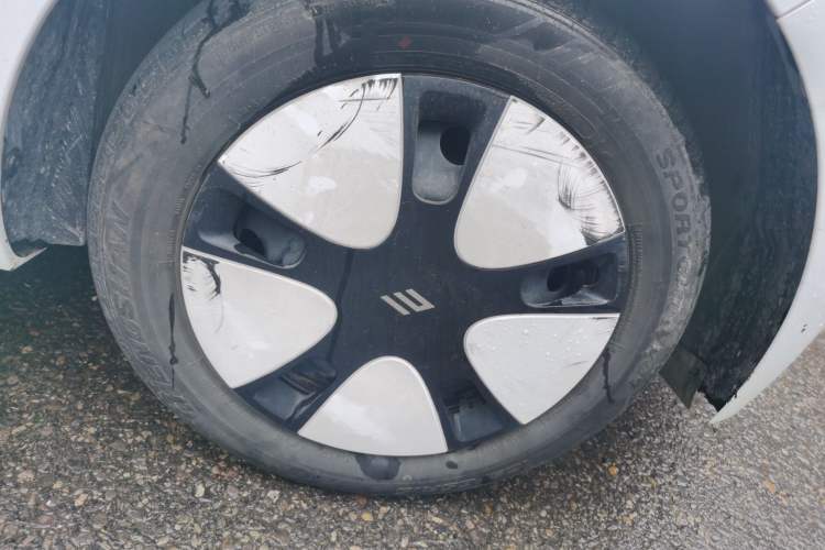 Used JMEV Ezi EV3 2024 Edition Youth Version 330KM Comfort Model Right Front Wheel Hub