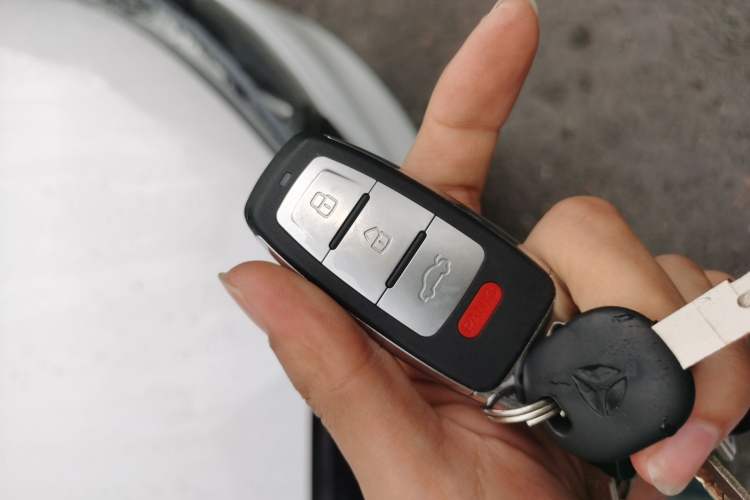 Used JMEV Ezi EV3 2024 Edition Youth Version 330KM Comfort Model Vehicle Key