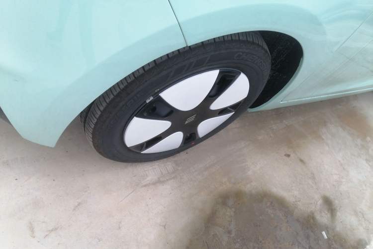 Used JMEV Ezi EV3 2025 Plus 330KM Comfort Version Exterior 7