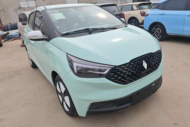 Used JMEV Ezi EV3 2025 Plus 330KM Comfort Version Front Right 45 Deg