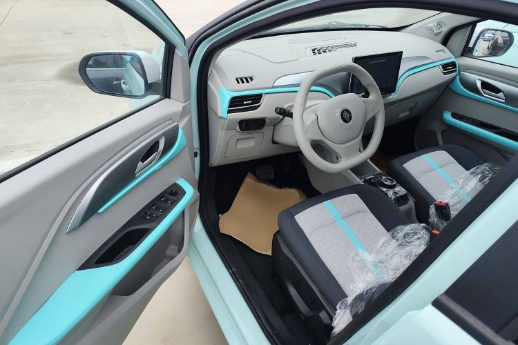 Used JMEV Ezi EV3 2025 Plus 330KM Comfort Version Interior 3