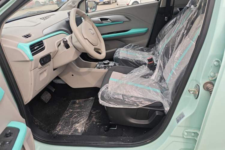 Used JMEV Ezi EV3 2025 Plus 330KM Comfort Version Left Front Seat