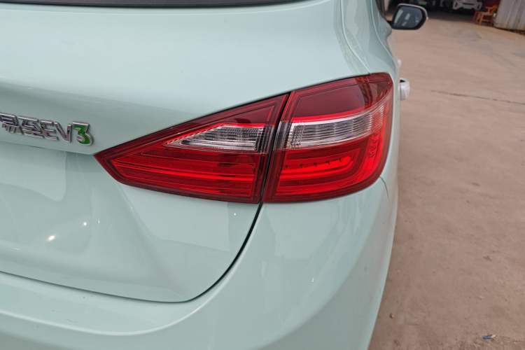 Used JMEV Ezi EV3 2025 Plus 330KM Comfort Version Right Rear Taillight