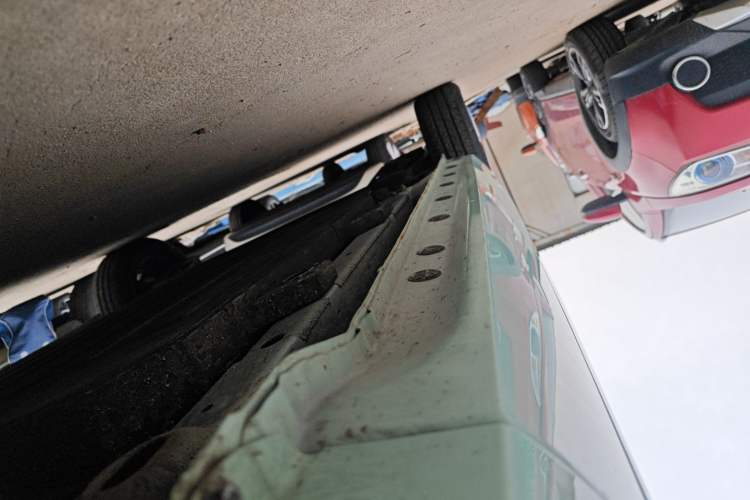 Used JMEV Ezi EV3 2025 Plus 330KM Comfort Version Right Side Sill