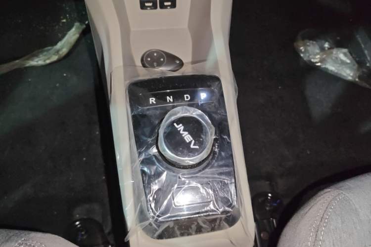 Used JMEV Ezi EV3 2025 Plus 330KM Comfort Version Gear Lever