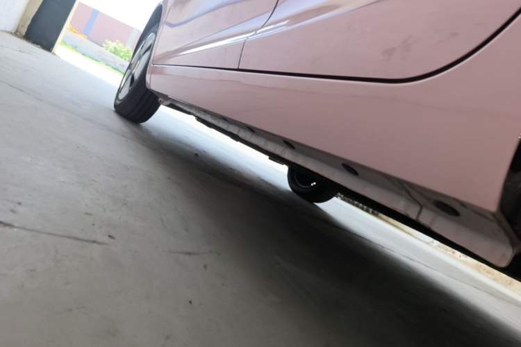 Used JMEV Ezi EV3 2025 Plus 330KM Comfort Version Left Side Sill
