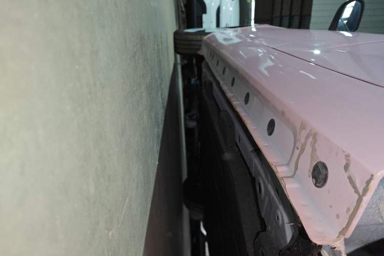 Used JMEV Ezi EV3 2025 Plus 330KM Comfort Version Left Side Sill
