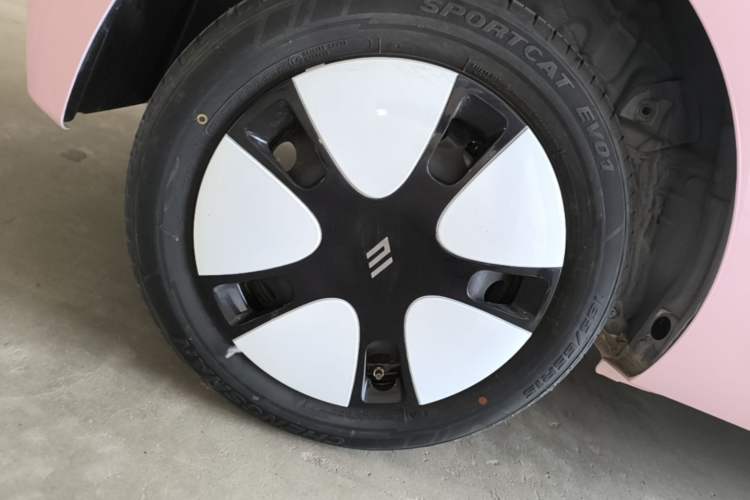 Used JMEV Ezi EV3 2025 Plus 330KM Comfort Version Right Rear Wheel Hub