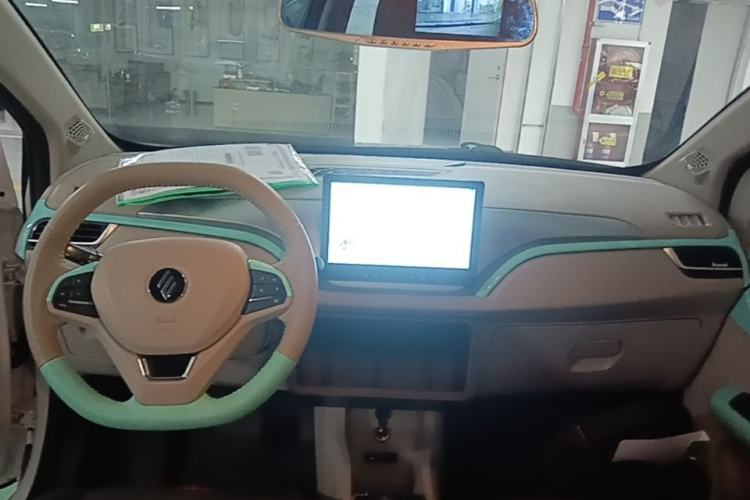 Used JMEV Ezi EV3 2025 Plus 330KM Luxury Version Center Console