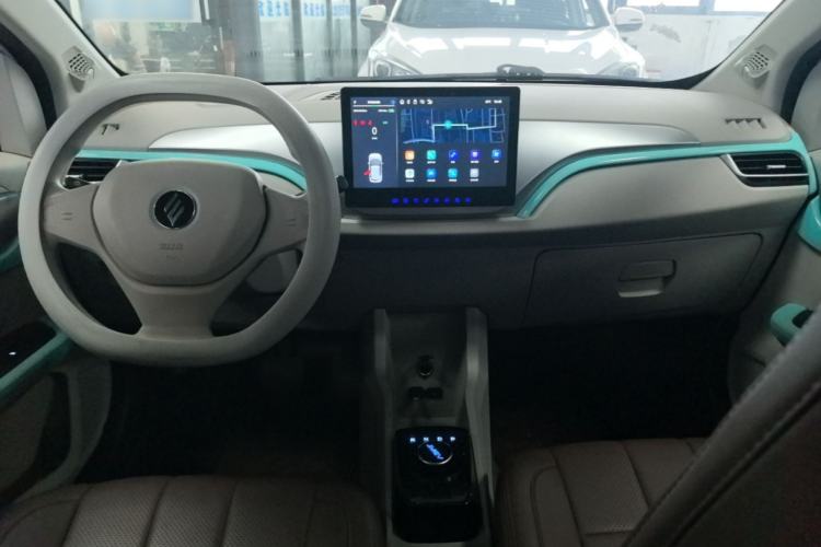 Used JMEV Ezi EV3 2025 Plus 330KM Comfort Version Center Console
