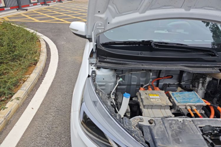 Used JMEV Ezi EV3 2025 Plus 330KM Comfort Version Engine Bay Right